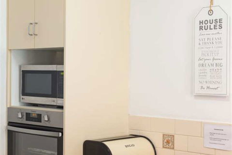 2br Amazing Beach House - Darwin Holiday 6