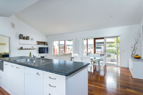 Pool Haven On Leah - Darwin Holiday 3