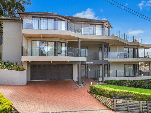 Ash Sienna 2 / 49 Ash Street Terrigal - Darwin Holiday 1