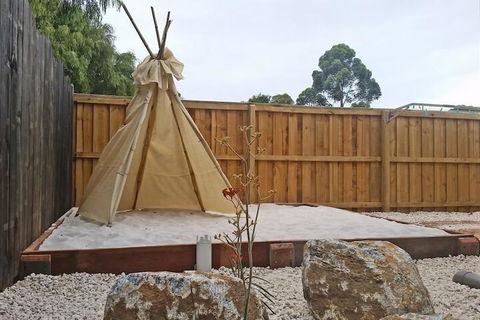 Hildonk - Darwin Holiday 2