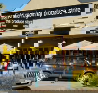 View Mount - Darwin Holiday