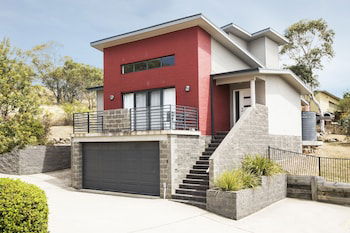 Eclipse 5- Spacious Townhouse - Darwin Holiday 2