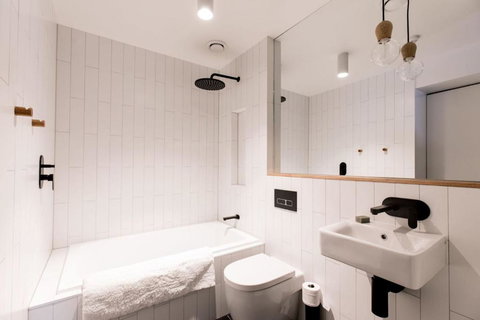 105 Mac Unique Apartments - Darwin Holiday 5