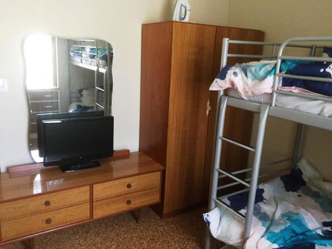 Flat 2 42 McMillan Rd - Darwin Holiday 5