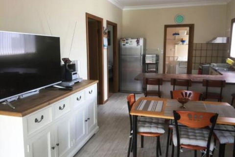 Flat 2 42 McMillan Rd - Darwin Holiday 0
