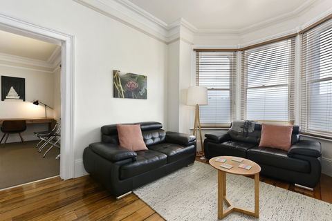 Trinity Hill Apartments - Darwin Holiday 1