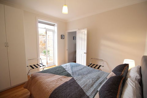 Trinity Hill Apartments - Darwin Holiday 6