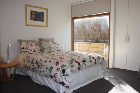 Swan Sea - Darwin Holiday 5