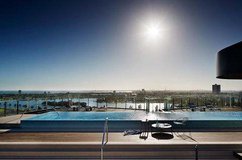 Tyrian Serviced Apartments - Albert Park Lake - Darwin Holiday 4