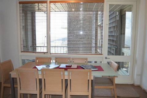 Twin Towers 504B - Darwin Holiday 3