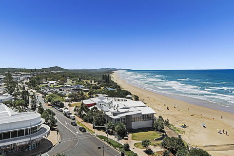 Growder Court 3 - Coolum Beach QLD - Darwin Holiday 1
