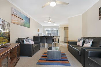 Growder Court 3 - Coolum Beach QLD - Darwin Holiday 4