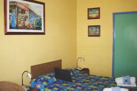 Black Swan Waterfront Motel Not Suitable For Children - Darwin Holiday 5