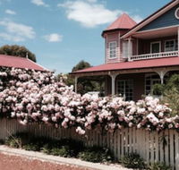 Painted Lady Bed  Breakfast - Darwin Holiday