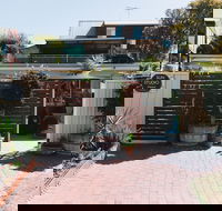 Sun Studio at Quinns Beach - Darwin Holiday