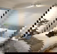 Sunshine Beach Luxe Apartment - Darwin Holiday