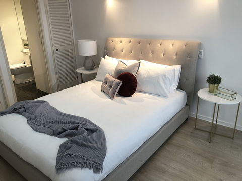 Sunshine Beach Luxe Apartment - Darwin Holiday 3