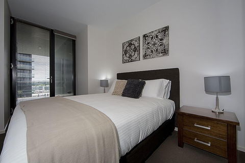 Accommodate Canberra - Manhattan - Darwin Holiday 2