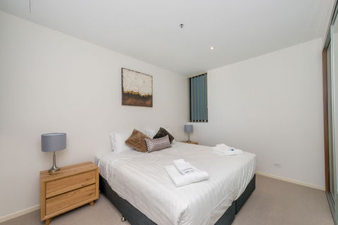 Accommodate Canberra - Manhattan - Darwin Holiday 1