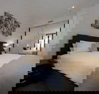 Accommodate Canberra - Manhattan - Darwin Holiday