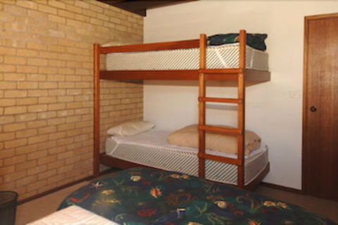 Lawlers 1 - Darwin Holiday 4