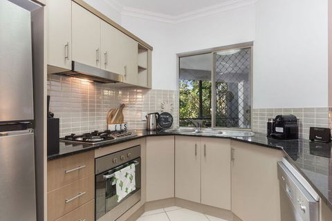 Pure Paradise (i690) - Darwin Holiday 2