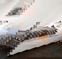 Anchor Geelong - Darwin Holiday