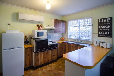 Manilla Cottage - Manilla NSW - Darwin Holiday 6