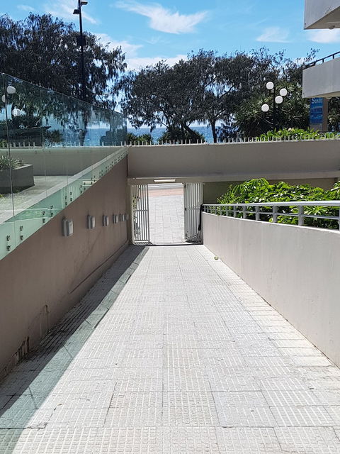 The Sands - Darwin Holiday 0