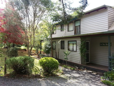 The Bower - Darwin Holiday 1
