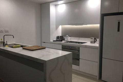 Exclusive Apartment With Water Views - Darwin Holiday 3