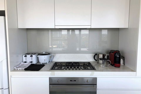 Exclusive Apartment With Water Views - Darwin Holiday 4