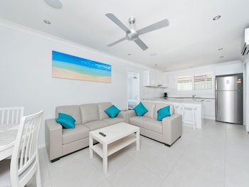 Burraneer At Corlette - Darwin Holiday 2