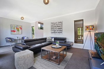 Luminosa - Darwin Holiday 1