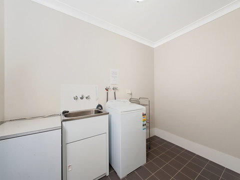 Lagoons Circuit 24 Lagoons Estate - Darwin Holiday 1