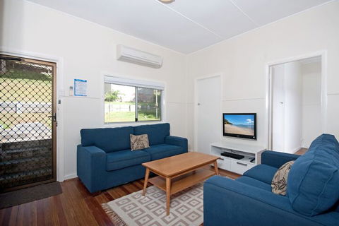 Frangipani, 4 Gloucester Street - Darwin Holiday 3