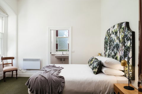 The Florance - Darwin Holiday 5