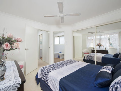 White Waves 7B Achilles Street - Darwin Holiday 3