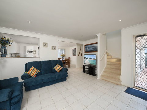 White Waves 7B Achilles Street - Darwin Holiday 4