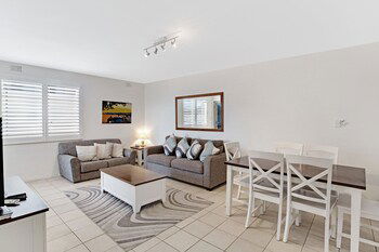 Shoal Bay Road Bay Village Unit 14 47 - Darwin Holiday 4
