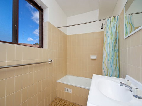 Promenade Unit 10 / 8 Intrepid Close - Darwin Holiday 3