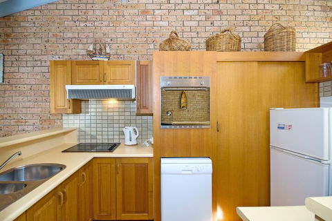Bay Parklands 4 / 2 Gowrie Avenue - Darwin Holiday 3