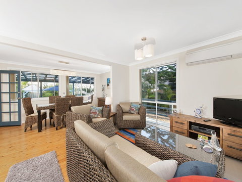 Pine Cottage 5A Nelson Street - Darwin Holiday 5