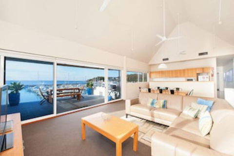 Crows Nest 6 Teramby Road DAlbora Marina - Darwin Holiday 0