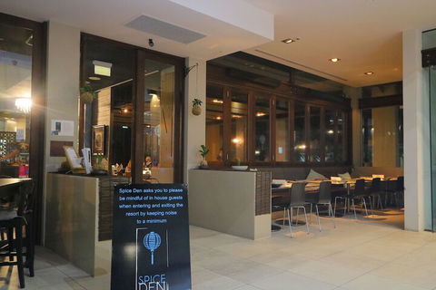 Santai Retreat Luxury One Bedroom - Darwin Holiday 2