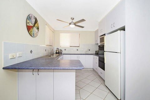 KINGSCLIFF HOLIDAY HOME On The HILL SYDS VIEW - Darwin Holiday 5