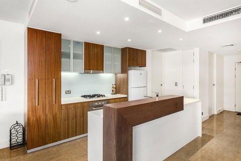 COTTON BEACH APARTMENT 33 WITH POOL VIEWS - Darwin Holiday 3