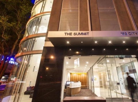 Premier Stays Melbourne - Darwin Holiday 0