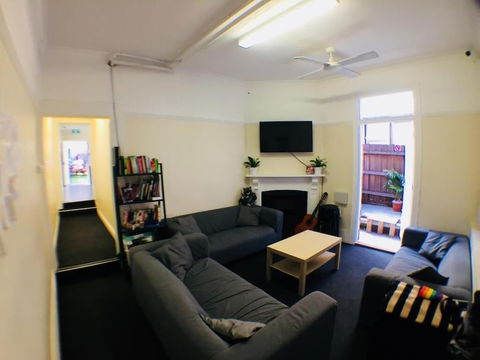 Landing Pads Brunswick - Darwin Holiday 6