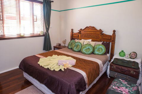 Meadow Cottage Guildford - Darwin Holiday 1